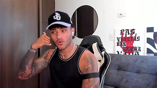 Alessandro Vanni online show from October 9, 1:09 pm