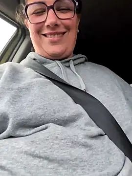 Canadian BBW online show from October 11, 10:30 pm