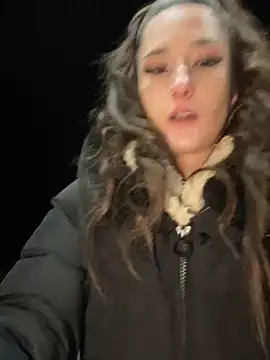 Snapshot of joanaelaa chatting on December 19, 8:55 pm joanaelaa online show from December 19, 8:55 pm