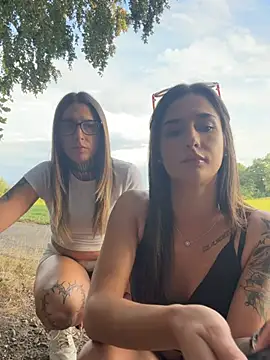Snapshot of joanaelaa chatting on July 16, 6:03 pm joanaelaa online show from July 16, 6:03 pm