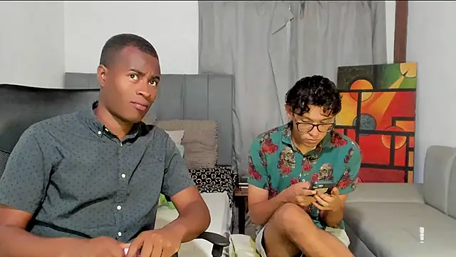 Snapshot of CrissBrownxxx chatting on May 7, 10:48 pm CrissBrownxxx online show from May 7, 10:48 pm