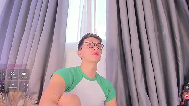 Thiago jones online show from September 20, 9:38 pm