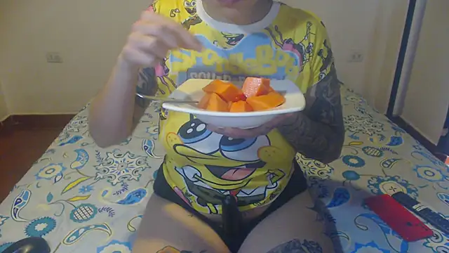 Snapshot of Tattoodreams_lucy chatting on February 17, 8:26 pm Tattoodreams lucy online show from February 17, 8:26 pm