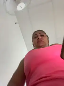 Snapshot of maymercy chatting on February 22, 12:58 pm maymercy online show from February 22, 12:58 pm