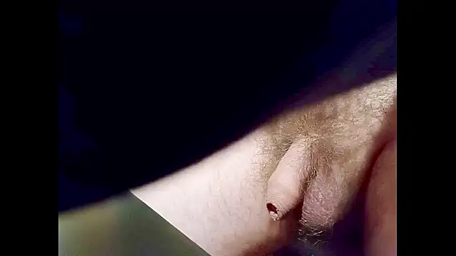 hairyuncut00 online show from February 12, 2:03 am