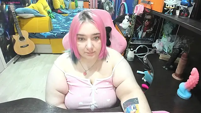 Snapshot of Softie_Sofy chatting on October 6, 11:13 pm Softie Sofy online show from October 6, 11:13 pm