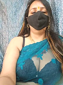 cute-tanvi online show from February 13, 1:50 am