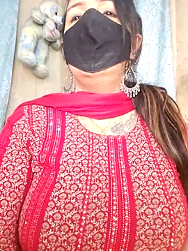 Snapshot of cute-tanvi chatting on March 18, 1:42 am cute-tanvi online show from March 18, 1:42 am