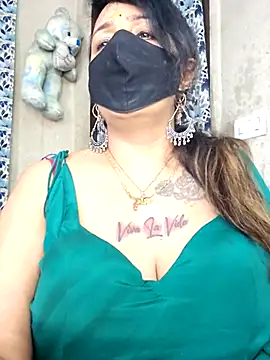 Snapshot of cute-tanvi chatting on March 21, 8:52 am cute-tanvi online show from March 21, 8:52 am