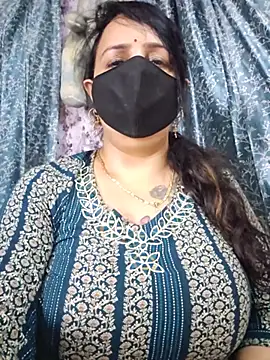 Snapshot of cute-tanvi chatting on July 1, 1:02 pm cute-tanvi online show from July 1, 1:02 pm