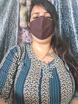 Snapshot of cute-tanvi chatting on July 7, 7:34 am cute-tanvi online show from July 7, 7:34 am