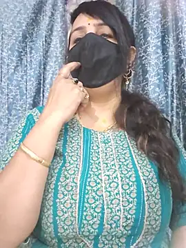 Snapshot of cute-tanvi chatting on July 8, 1:10 am cute-tanvi online show from July 8, 1:10 am