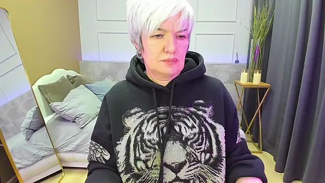 CarmenSoft online show from January 6, 8:28 pm