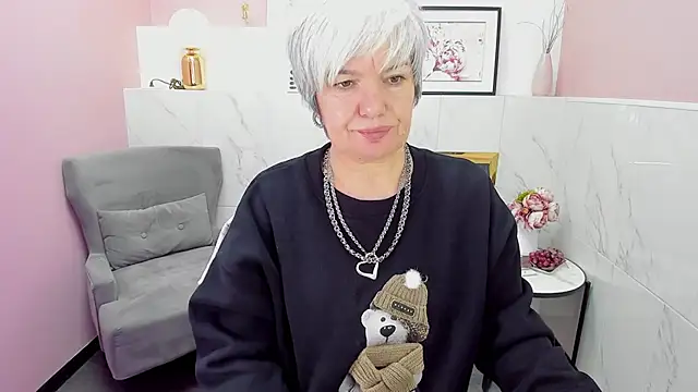 CarmenSoft online show from January 7, 11:45 pm