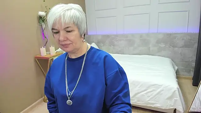 CarmenSoft online show from October 5, 9:02 pm