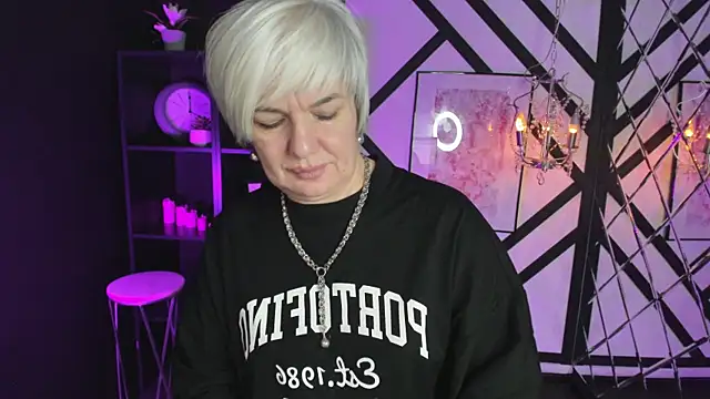 CarmenSoft online show from November 10, 8:52 pm