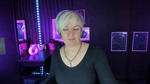 CarmenSoft online show from November 16, 8:58 pm