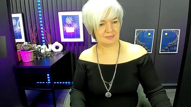 CarmenSoft online show from November 28, 8:33 pm