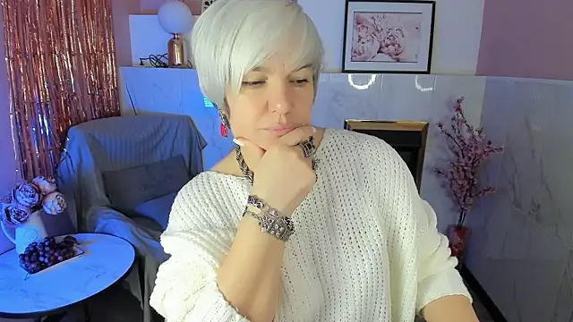 CarmenSoft online show from January 10, 8:32 pm