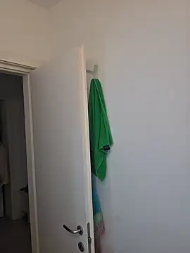 Snapshot of Domixdyva chatting on October 29, 1:08 am Domixdyva online show from October 29, 1:08 am