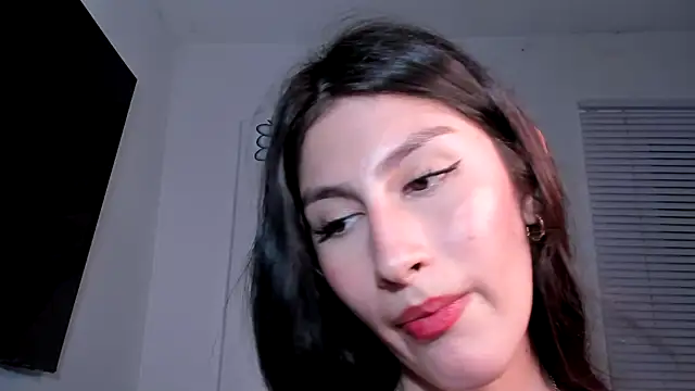 valeria gonzales  online show from March 2, 1:47 am