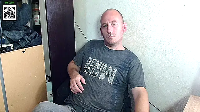 Snapshot of Johan___Barker chatting on December 9, 4:37 pm Johan   Barker online show from December 9, 4:37 pm