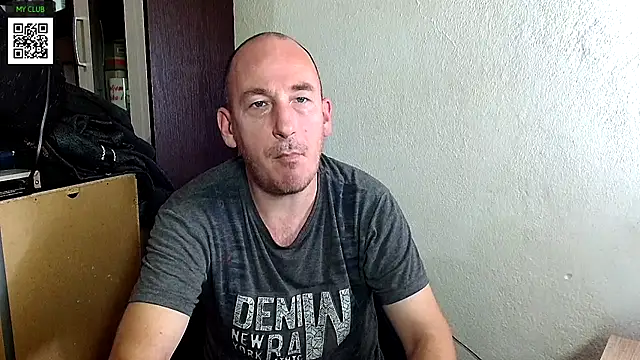 Snapshot of Johan___Barker chatting on December 9, 7:39 pm Johan   Barker online show from December 9, 7:39 pm