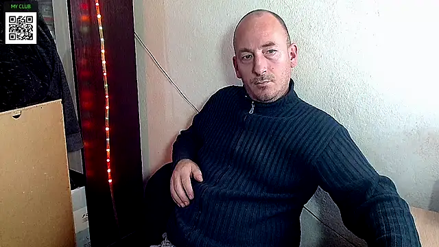 Snapshot of Johan___Barker chatting on December 23, 1:35 pm Johan   Barker online show from December 23, 1:35 pm