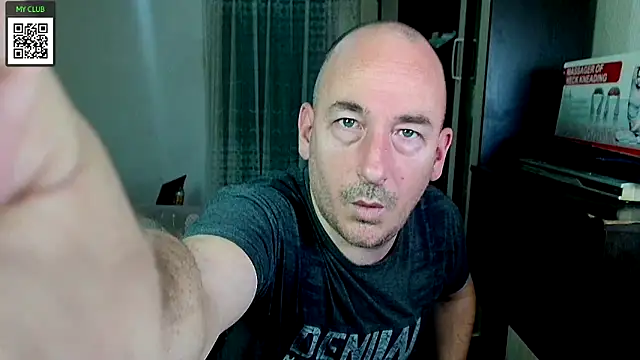 Snapshot of Johan___Barker chatting on February 4, 6:36 am Johan   Barker online show from February 4, 6:36 am