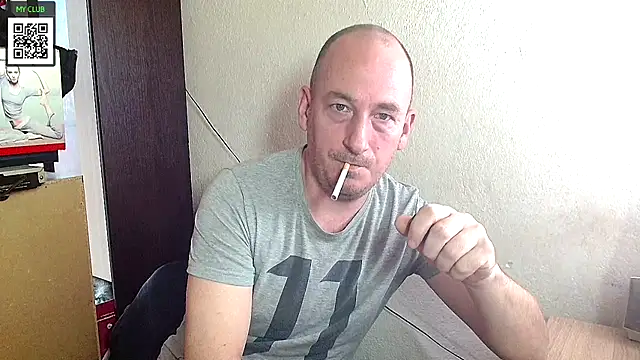 Snapshot of Johan___Barker chatting on February 10, 2:16 pm Johan   Barker online show from February 10, 2:16 pm