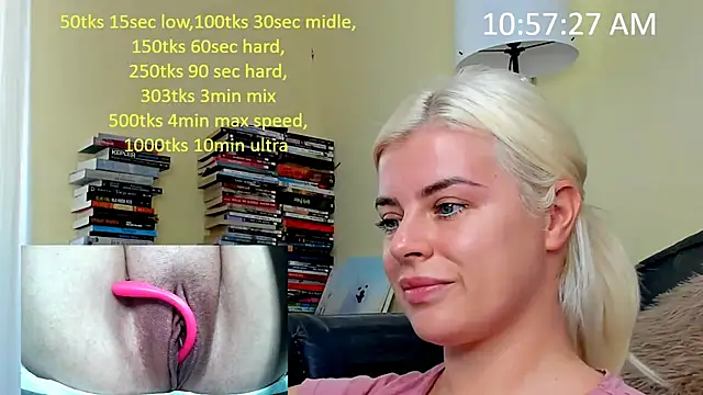 queenofthenighttt online show from December 1, 9:58 am