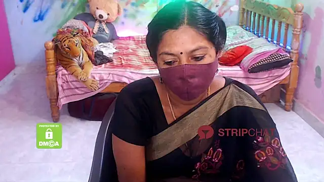 Snapshot of Novapol chatting on December 12, 2:15 am Novapol online show from December 12, 2:15 am