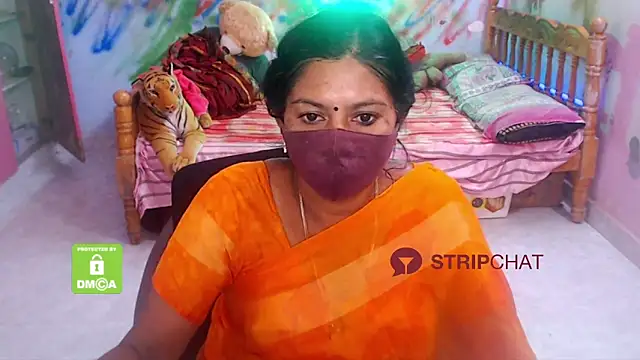 Snapshot of Novapol chatting on December 14, 12:44 pm Novapol online show from December 14, 12:44 pm