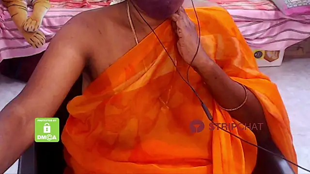 Snapshot of Novapol chatting on December 15, 5:56 am Novapol online show from December 15, 5:56 am