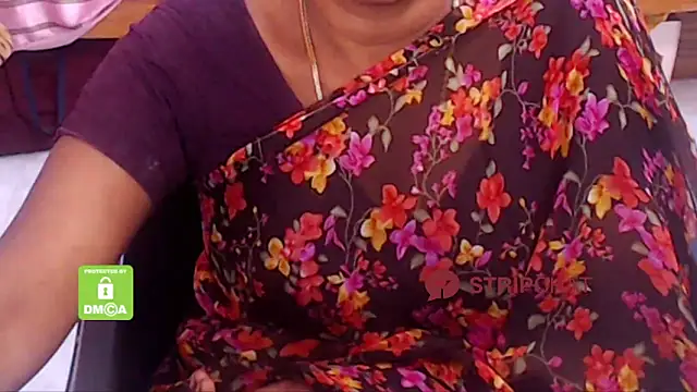 Snapshot of Novapol chatting on December 17, 4:45 am Novapol online show from December 17, 4:45 am