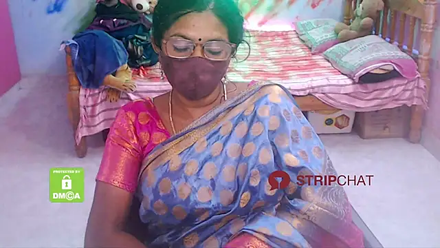 Snapshot of Novapol chatting on January 1, 5:33 pm Novapol online show from January 1, 5:33 pm