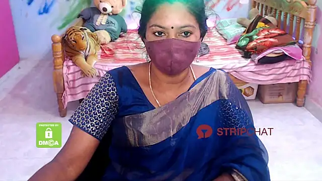 Snapshot of Novapol chatting on January 2, 6:07 am Novapol online show from January 2, 6:07 am