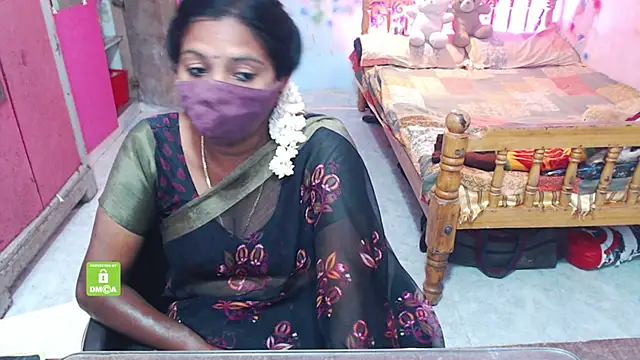 Snapshot of Novapol chatting on November 13, 6:01 am Novapol online show from November 13, 6:01 am