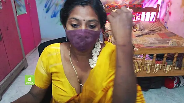 Snapshot of Novapol chatting on November 13, 6:07 pm Novapol online show from November 13, 6:07 pm