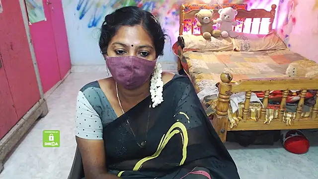 Snapshot of Novapol chatting on November 14, 6:12 am Novapol online show from November 14, 6:12 am