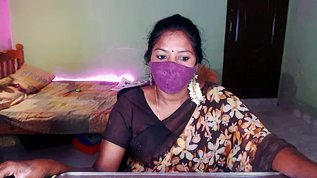 Snapshot of Novapol chatting on May 15, 12:56 pm Novapol online show from May 15, 12:56 pm
