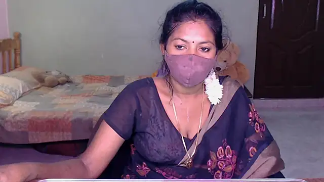 Snapshot of Novapol chatting on June 7, 1:15 pm Novapol online show from June 7, 1:15 pm