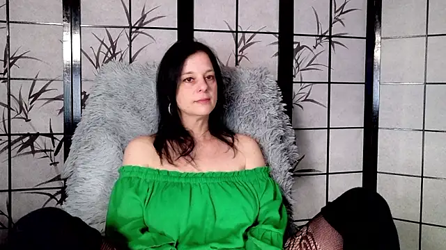  Sweetlonglips  online show from March 15, 6:30 am