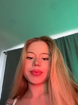 curchez  online show from January 31, 7:51 pm