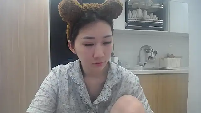 Asiagirll online show from May 28, 1:41 pm