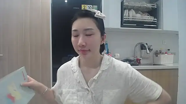 Asiagirll online show from July 16, 3:40 pm