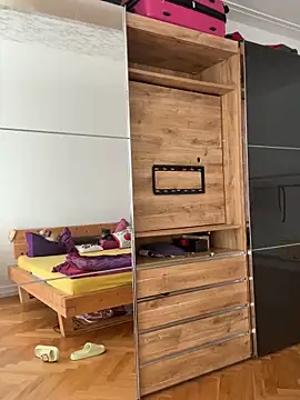 Pia July  online show from September 19, 12:50 pm