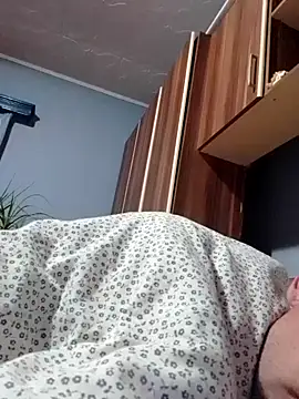 Snapshot of Rolandxxxr chatting on March 10, 5:54 am Rolandxxxr online show from March 10, 5:54 am