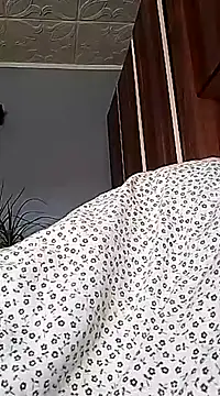 Snapshot of Rolandxxxr chatting on March 10, 1:32 pm Rolandxxxr online show from March 10, 1:32 pm