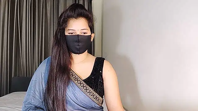 Snapshot of YourLovelyQueen chatting on December 23, 9:38 am YourLovelyQueen online show from December 23, 9:38 am